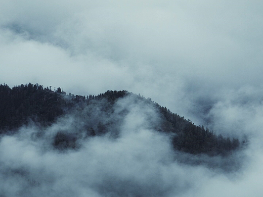绵延山脉高清动态壁纸