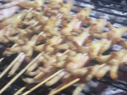 烤鸡翅，我有嘢食