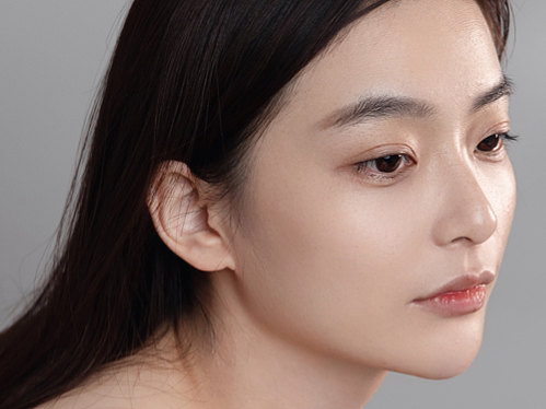 颐莲玻尿酸平衡调理精华水乳|蒜榕-电商摄影