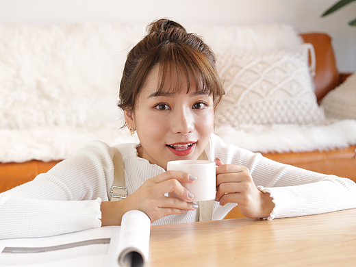 加热杯垫产品人物拍摄