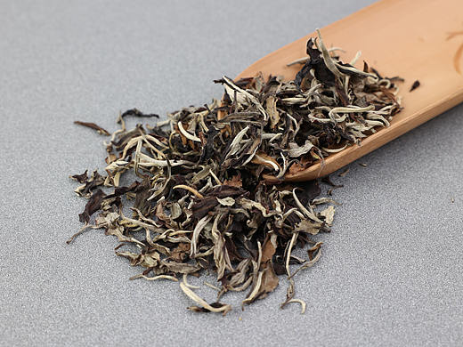 一匙白牡丹茶叶图片