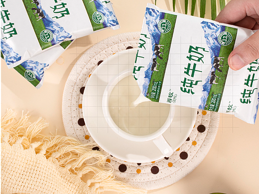 纯牛奶 | 照片详情页