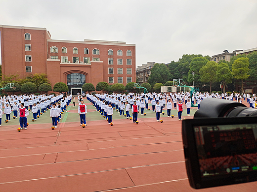 怎样打造自己的学校品牌名片