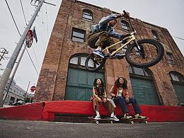 華米Amazfit Active Edge智能手表營銷視覺