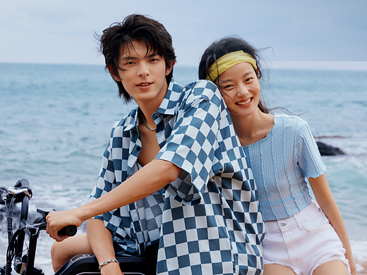 夏日海浪-微动效海报（个人主页-ZNTk5NzI0OTI=） - 海报 - 站酷设计师暴躁分子kalasu原创素材 - 站酷ZCOOL