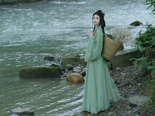 魏晋汉服｜风里有了秋的味道