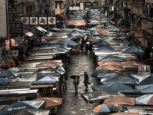 香港 光重阴叠，由日入夜 