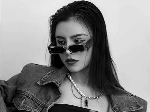 2022-7-30 冰冰（個(gè)人主頁-ZNjE0NzMyNDg=） - 人像攝影 - 站酷設(shè)計(jì)師阿柒QOQ原創(chuàng)素材 - 站酷ZCOOL