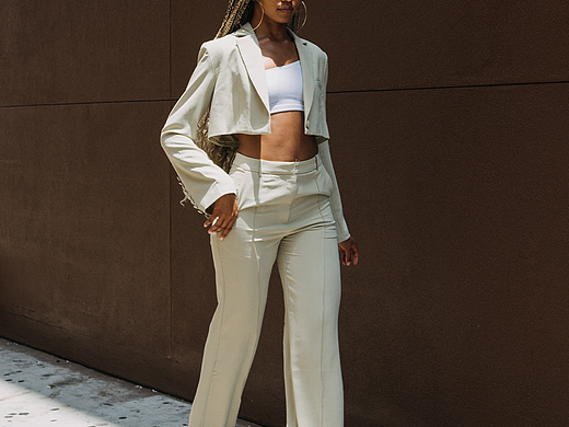 歐美寶石藍(lán)高跟鞋A+設(shè)計(jì)（個(gè)人主頁-ZNjc2NTQwNDg=） - 其他平面 - 站酷設(shè)計(jì)師兔比tubby原創(chuàng)素材 - 站酷ZCOOL