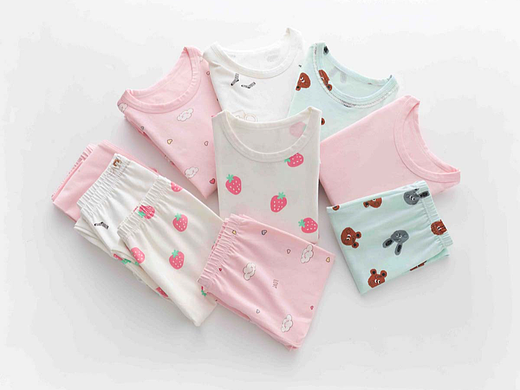 家居服简约拍摄平铺创意造型摆拍