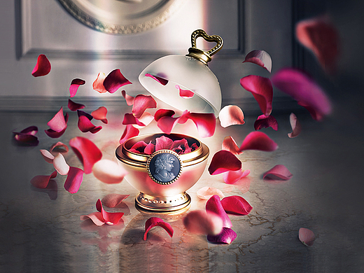 很有质感的高端彩妆品牌（可惜已经退出内地市场）