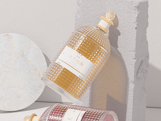 CUI FLOWER | 六月的雨果味酒包装设计