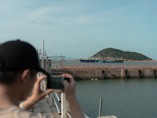 艾伦说:海的那边是自由