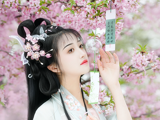 春日粉樱花 少女汉服写真