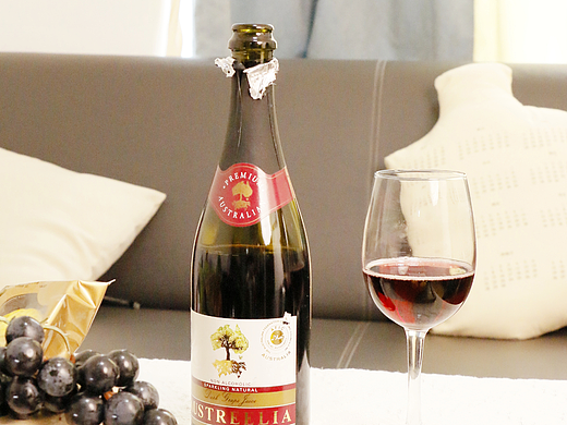 澳芝醇节假日海报（个人主页-ZNjIxMTIxNDg=） - 海报 - 站酷设计师九月喵原创素材 - 站酷ZCOOL