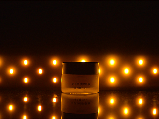 灵芝草修护唇膜（个人主页-ZNjQxMjUwNjA=） - 产品摄影 - 站酷设计师Z367503937原创素材 - 站酷ZCOOL