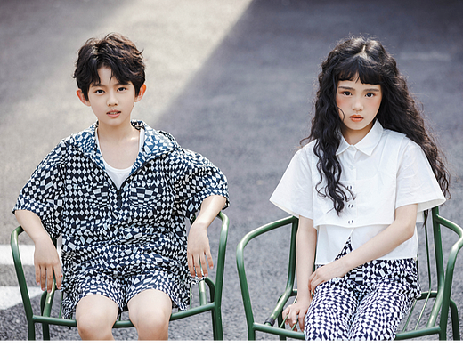 小演员 “闹闹”与“维尼”