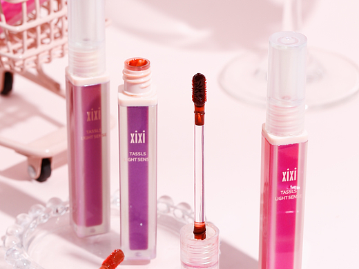 美妆唇釉（个人主页-ZNjA4MDA4MTI=） - 产品摄影 - 站酷设计师别花里胡哨原创素材 - 站酷ZCOOL