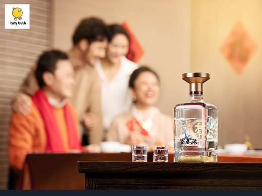 白酒场景摄影 家春秋传承者定制酒拍摄