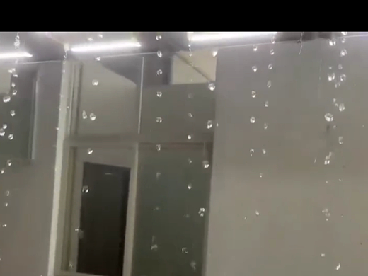 大型网红倒流雨屋室内活动设备大型打卡装置