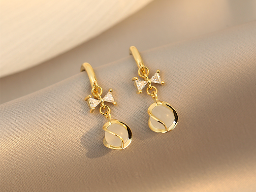 阿里巴巴外贸风格饰品静物图摄影希音亚马逊首饰珠宝