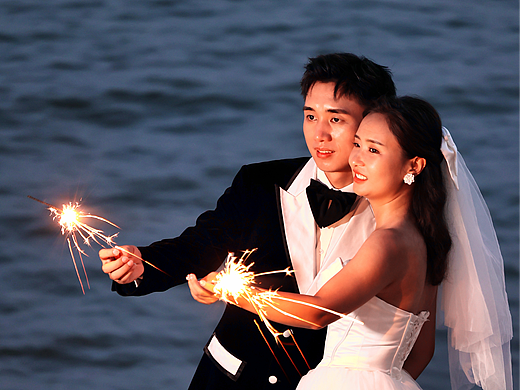 金秋，我们结婚吧