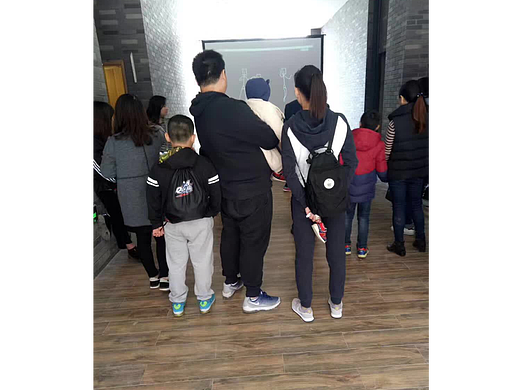 平顶山市火柴人投影景区，互动暖场道具出租，出售