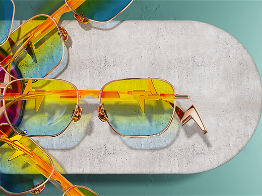 眼镜产品三维动画练习