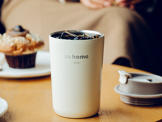 保温杯咖啡杯拍摄