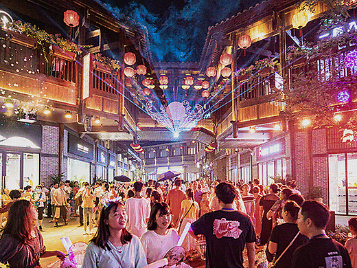 越夜，越有机 | 社交文化与治愈经济交织下的夜经济商业怎么玩起来？