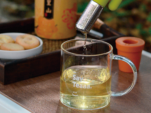台湾乌龙茶-阿里山  便携试管泡茶摄影作品