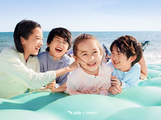 儿童运动服形象｜安踏kids