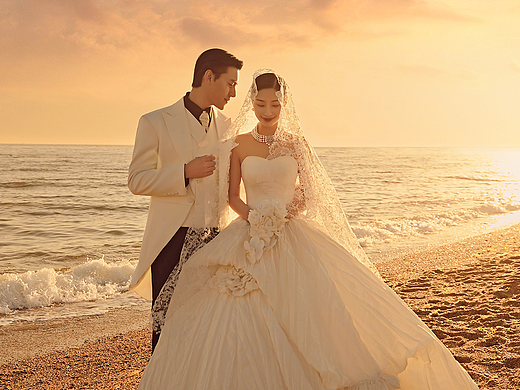 绝美海报夕阳婚纱照~