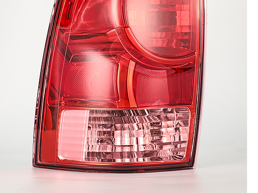 车尾灯实拍原图