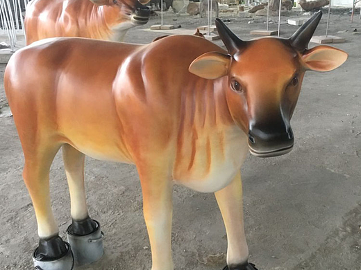 户外黄牛雕塑 新农村建设玻璃钢仿铜农耕动物牛摆件