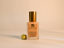 雅詩蘭黛粉底液