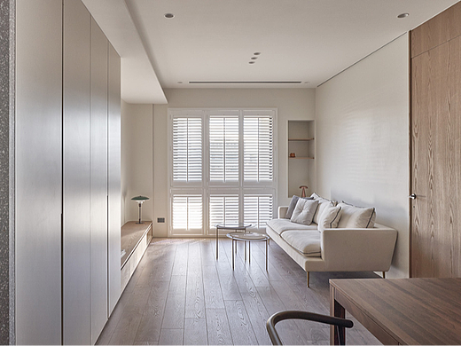 家装设计案例鉴赏——简约光感澄明日系住宅