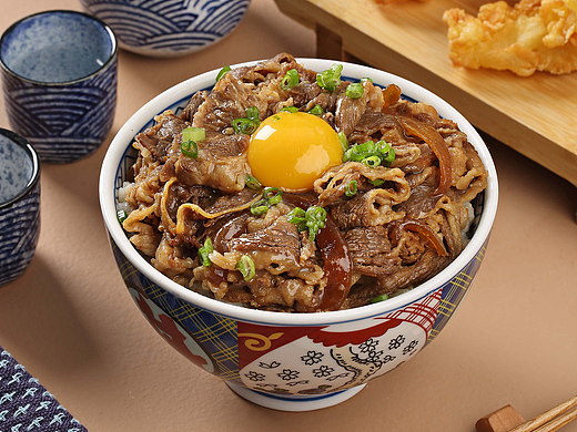 牛肉饭 牛丼饭 牛肉 肥牛 鸡蛋 日式 日料