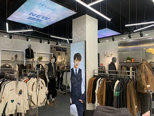 不锈钢系列货架服装服饰店常用的服装陈列方式