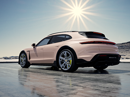 UE汽车渲染练习作品_Porsche——Taycan-Pink