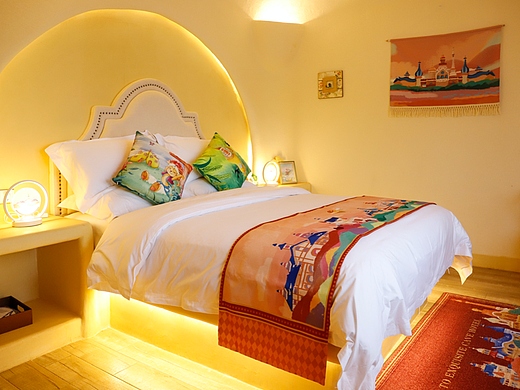 凤龙湾洞穴酒店的空间视觉改造