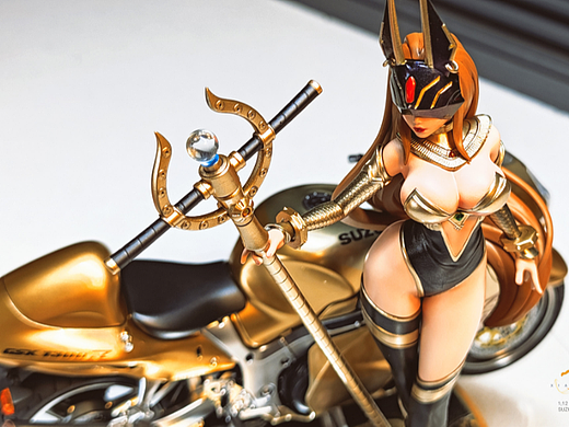 田宫 1：12 铃木 GSX1300R 金隼