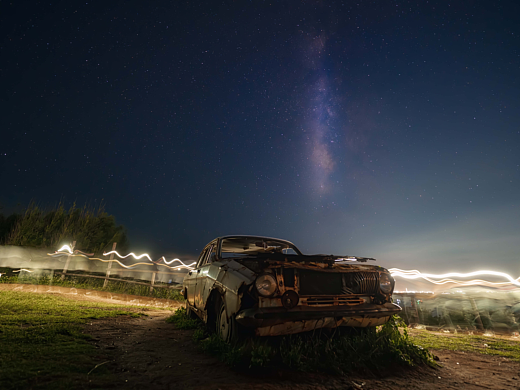 星空之下老爷车