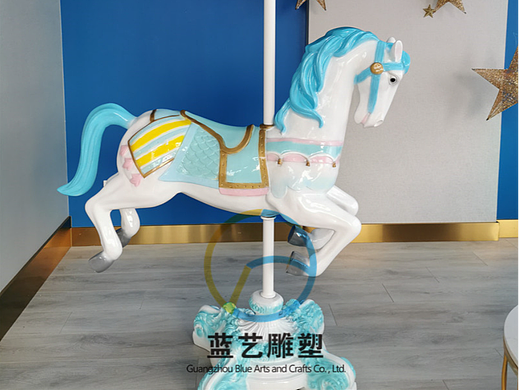 纯手工雕塑旋转木马，可定制