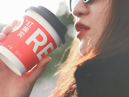 TAMAGO今天拍了什么 | 红果实咖啡