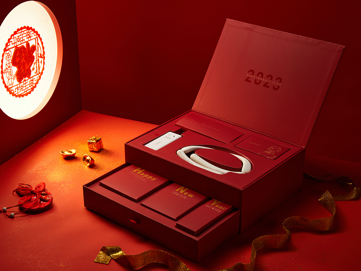 新年礼盒 |Baseus数码产品套装」_棒棒達-站酷ZCOOL