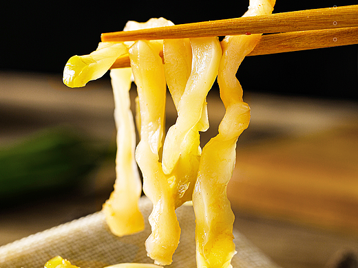 鲜脆榨菜丝轻盐版清淡下饭菜涪陵开胃味咸菜拍摄特色菜