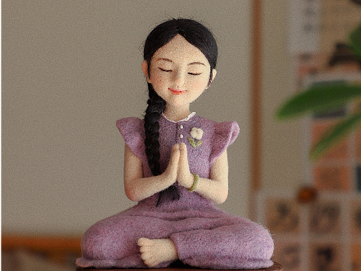 囍囍的羊毛毡 之 静坐女孩