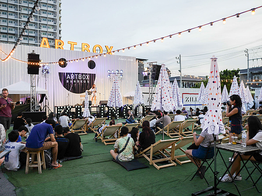 泰国曼谷夜市 ARTBOX Bangkok 创意集装箱流动市集