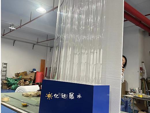 亚克力艺术装置